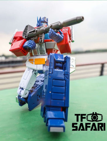 Takara Tomy Transformer Masterpiece MP44 MP-44 Optimus Prime OP Convoy Version 3.0  25cm / 10" Official
