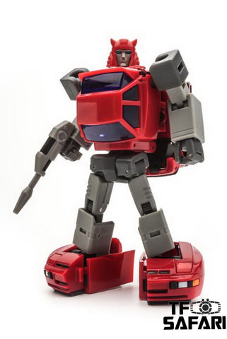 Xtransbots XTB MM-X Toro  (Cliffjumper, MP Scale) X-transbots