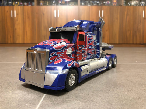 Unique Toys UT R-02 R02 Challenger Optimus Prime 27cm / 10.5cm