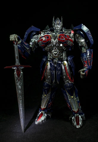 Unique Toys UT R-02D R02D Challenger Optimus Prime (Battle Damaged Version) 28cm / 11"