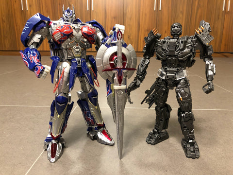 Unique Toys UT R-02 R02 Challenger Optimus Prime 27cm / 10.5cm