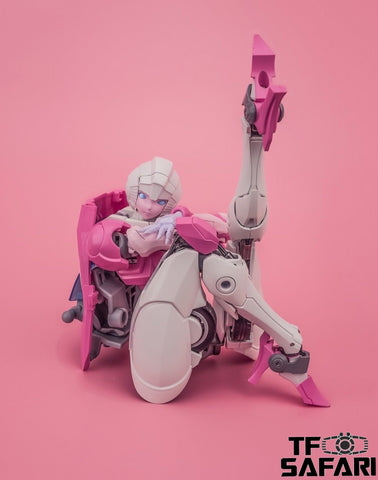 CDL01 CDL-01 RC (G1 Style Arcee, KO Big Fire Bird Nicee) 19cm / 7.5"