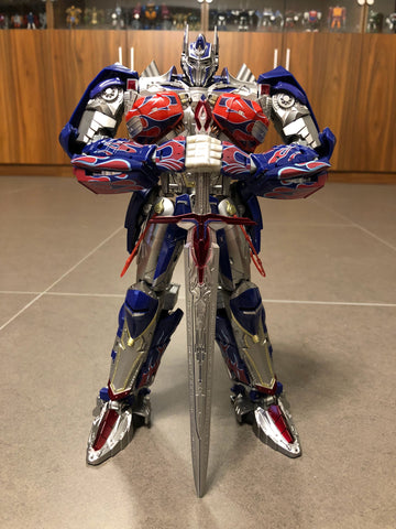 Unique Toys UT R-02 R02 Challenger Optimus Prime 27cm / 10.5cm