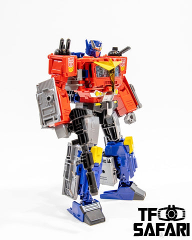 Takara Tomy Generation Selects TT-GS01 Star Convoy Optimus Prime 23cm / 9"