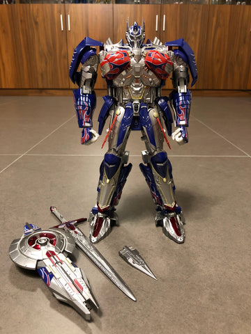 Unique Toys UT R-02 R02 Challenger Optimus Prime 27cm / 10.5cm