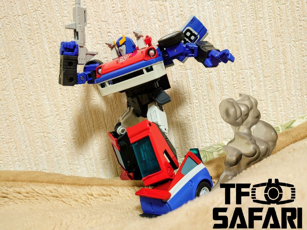 Takara Tomy Masterpiece MP19+ MP-19+ Smokescreen Exclusive