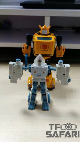 【Factory Release Version】 Takara Tomy MP21 MP-21 Bumblebee 13cm / 5"