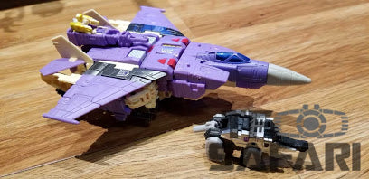 Takara Tommy  LG59 Blitzwing Transformers Legends ( Titans Return Voyager Class) 18cm / 7"