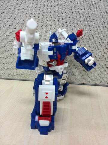 MFT MechFansToys MF-08 MF08 Ultrl Magenus (Ultra Magnus) 15cm / 6"