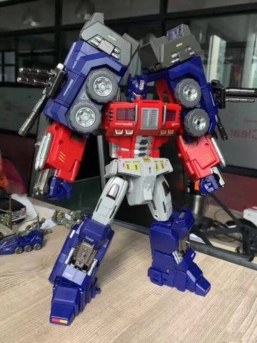 TFC Toys STC-01A  STC01A ST Commander Thunder (Optimus Prime) 25cm